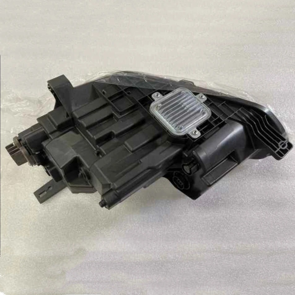 Wholesale Price Auto Parts Right LED Headlight for  E2 Oe 13616398-00